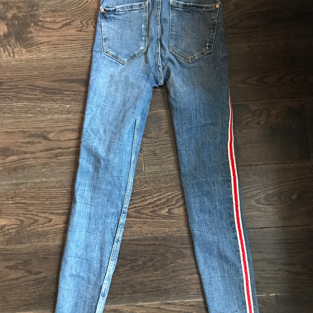 ripped skinny jeans